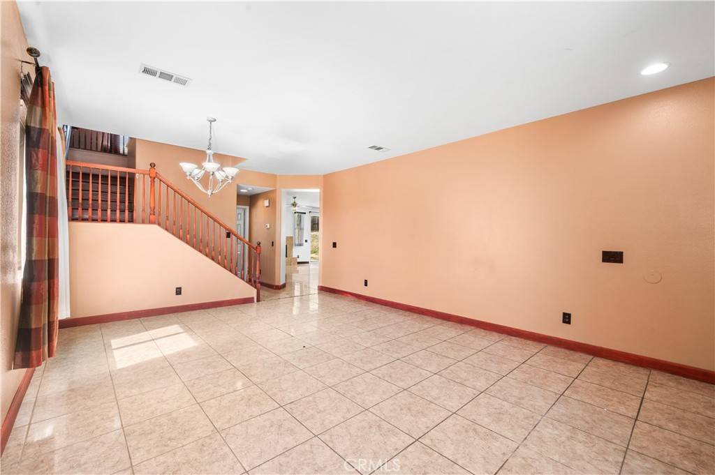 Lake Elsinore, CA 92530,29263 Gateway DR