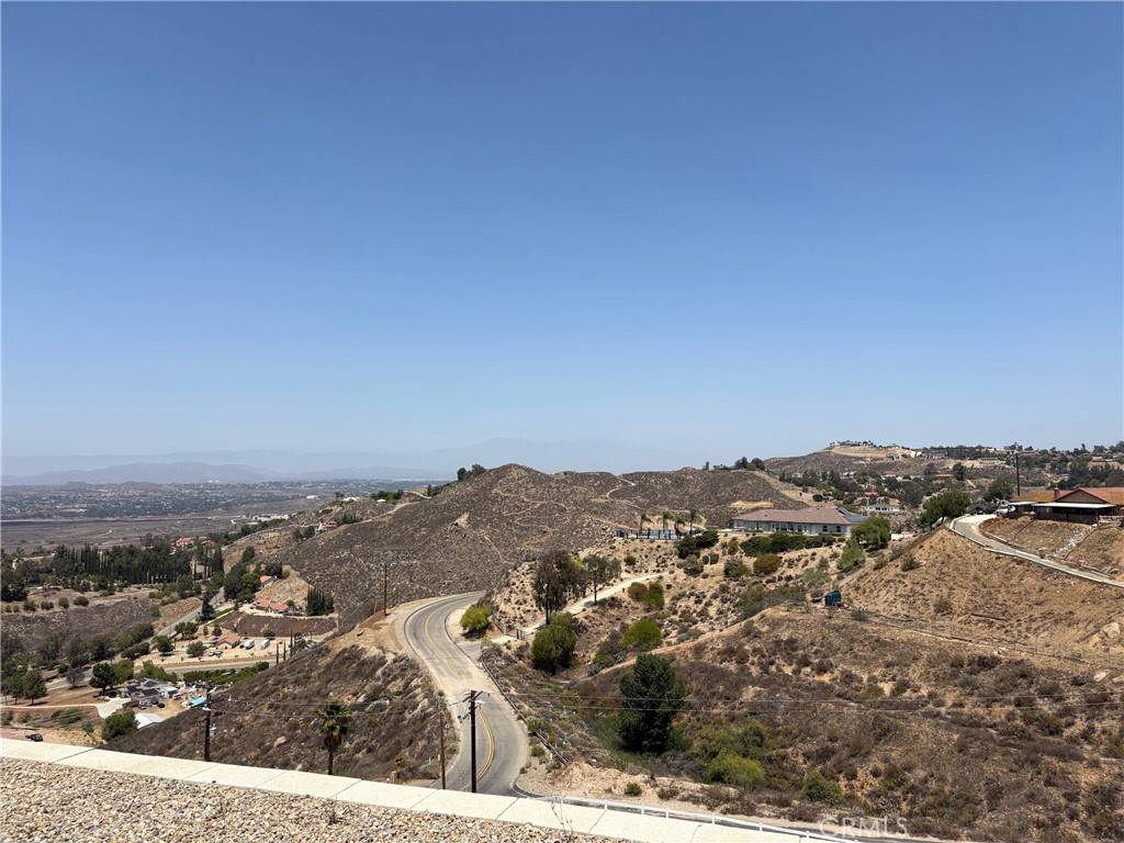 Perris, CA 92570,20825 Lakemount CT