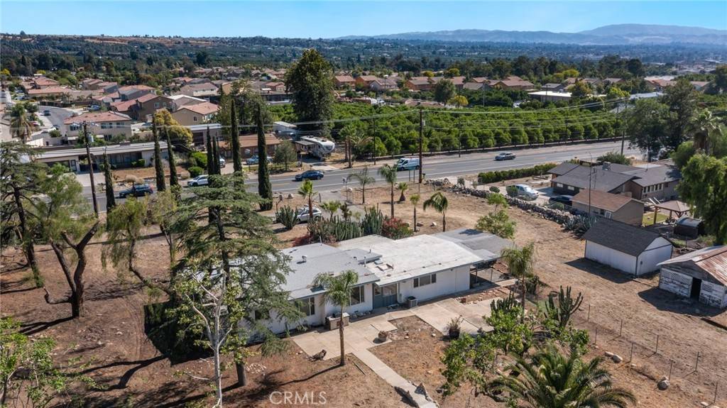 Mentone, CA 92359,2219 Mentone BLVD