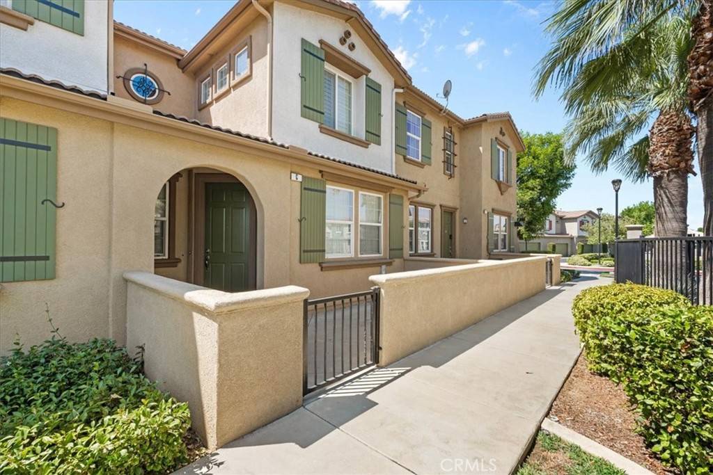 Moreno Valley, CA 92555,26327 Iris AVE #C