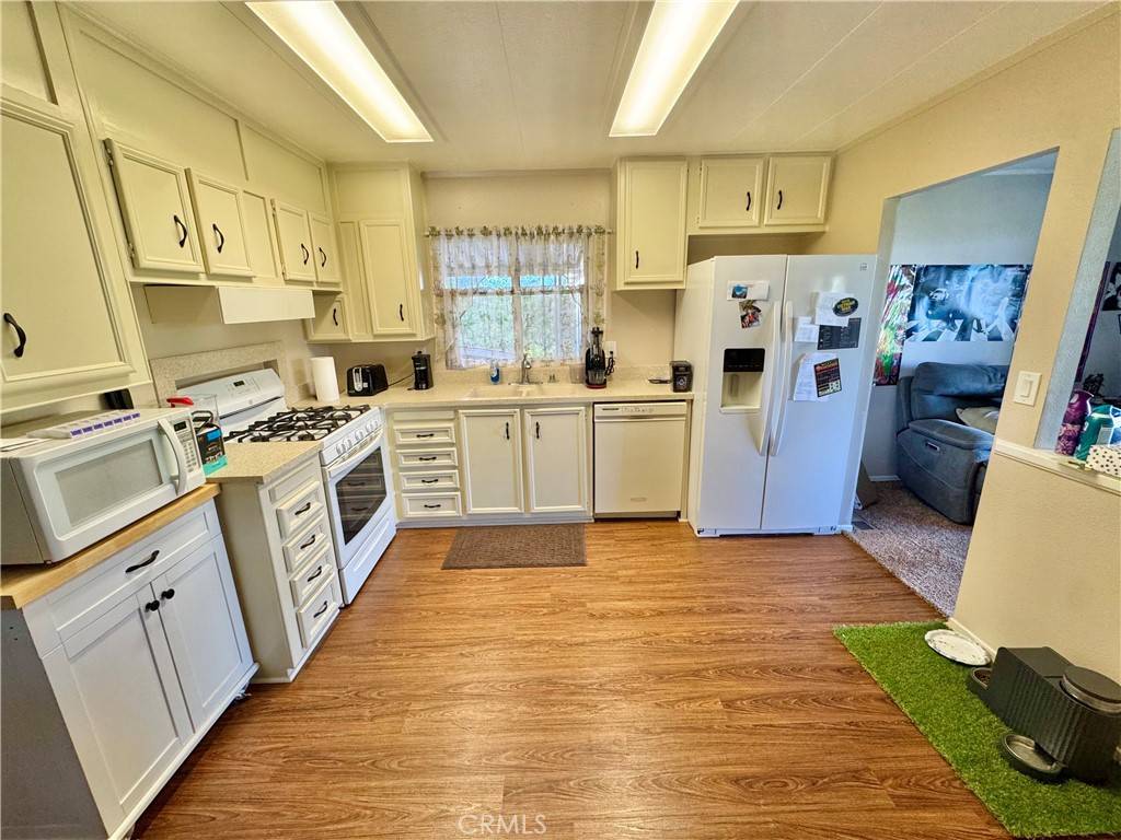 Highland, CA 92346,4040 Piedmont #289