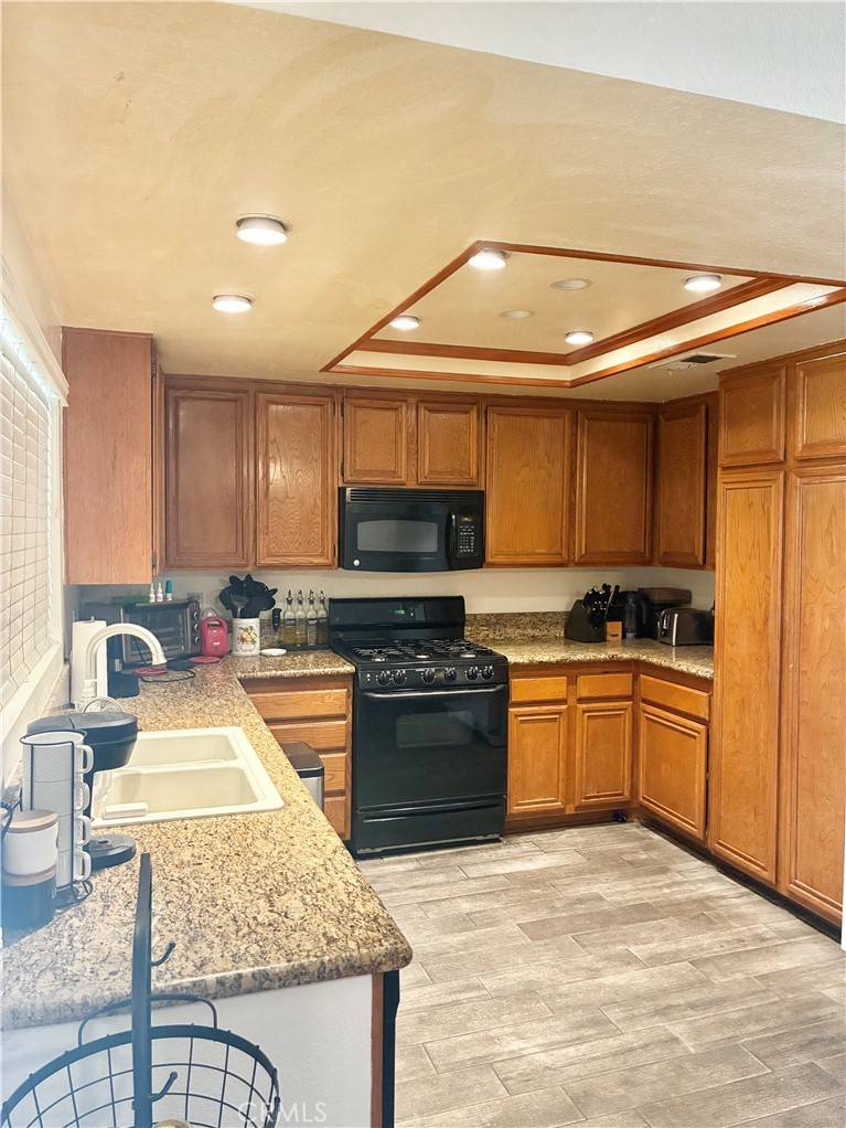 Lake Elsinore, CA 92530,245 Broadway ST