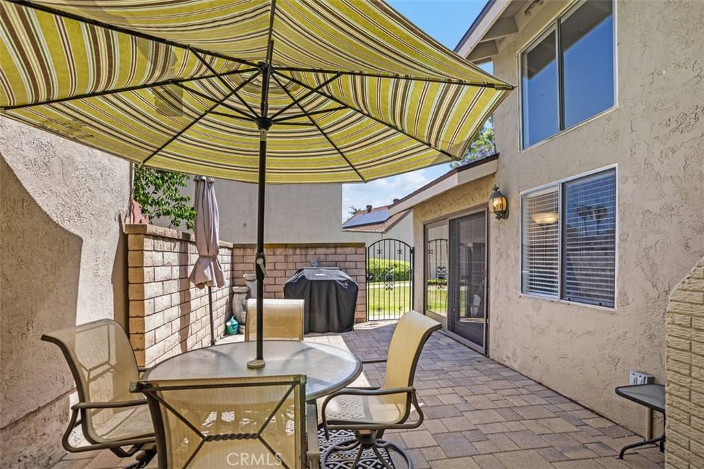 Fullerton, CA 92835,2910 Pinewood CT