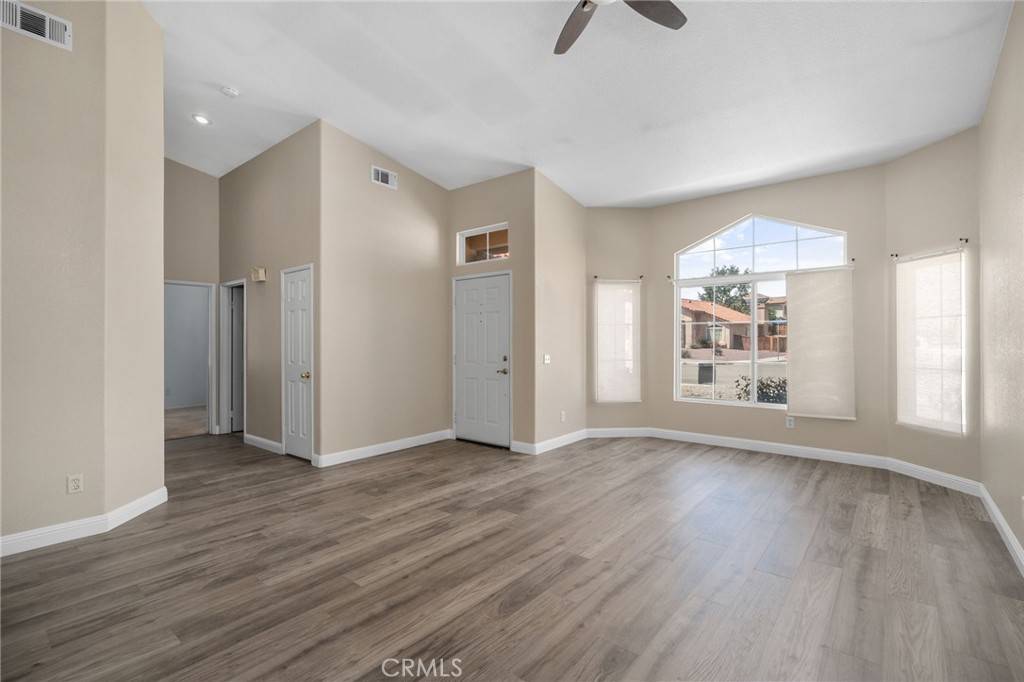 Victorville, CA 92394,15203 Zircon DR