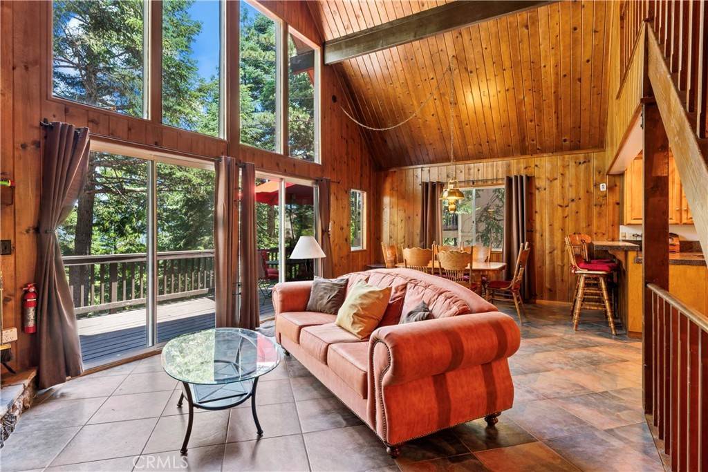 Lake Arrowhead, CA 92317,279 Old Toll RD