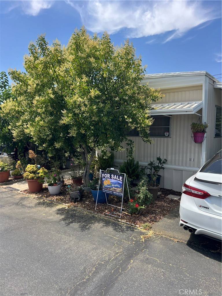Yucaipa, CA 92399,12830 6th #30