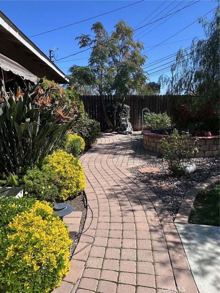 Yucaipa, CA 92399,33518 Colorado ST