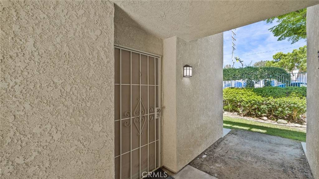 Mentone, CA 92359,1365 Crafton AVE #1004