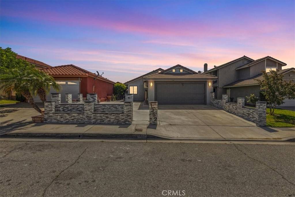 Colton, CA 92324,1352 Whiteoak RD