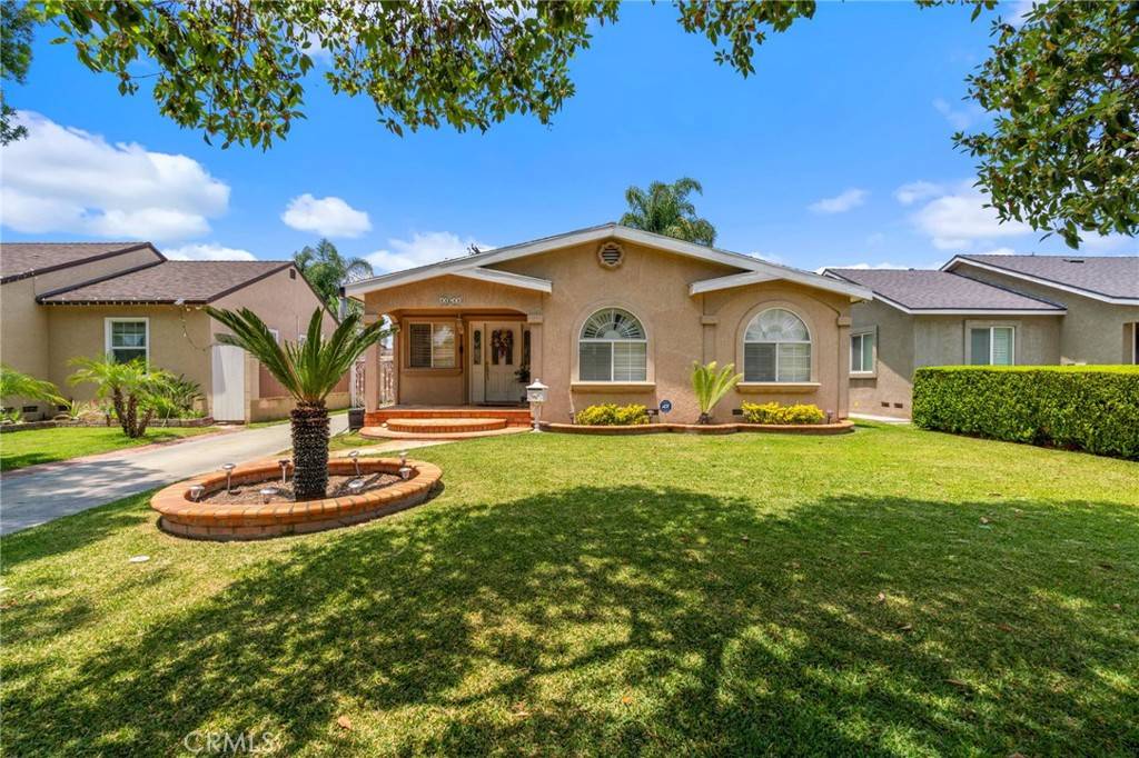 Downey, CA 90241,11611 Gurley AVE