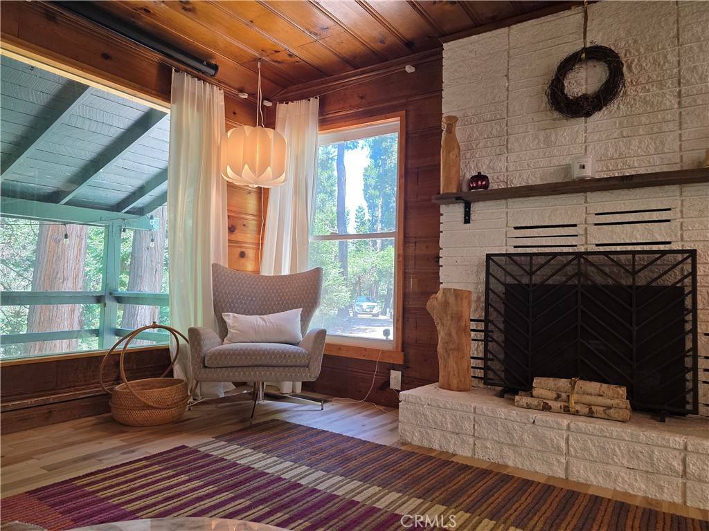 Lake Arrowhead, CA 92352,606 Crest Estates DR