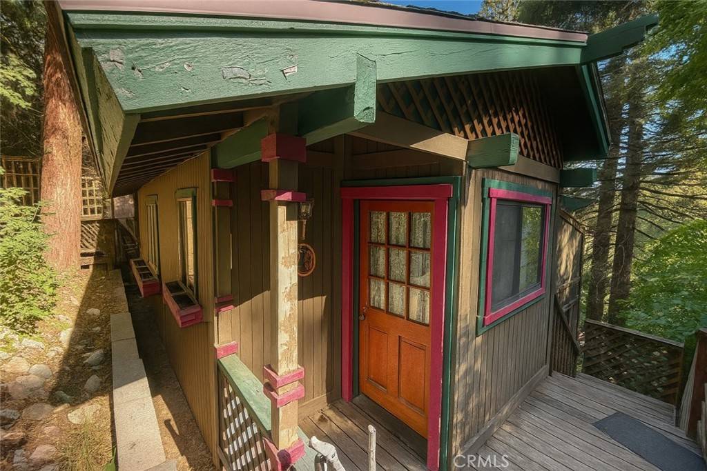 Lake Arrowhead, CA 92352,505 W Victoria CT