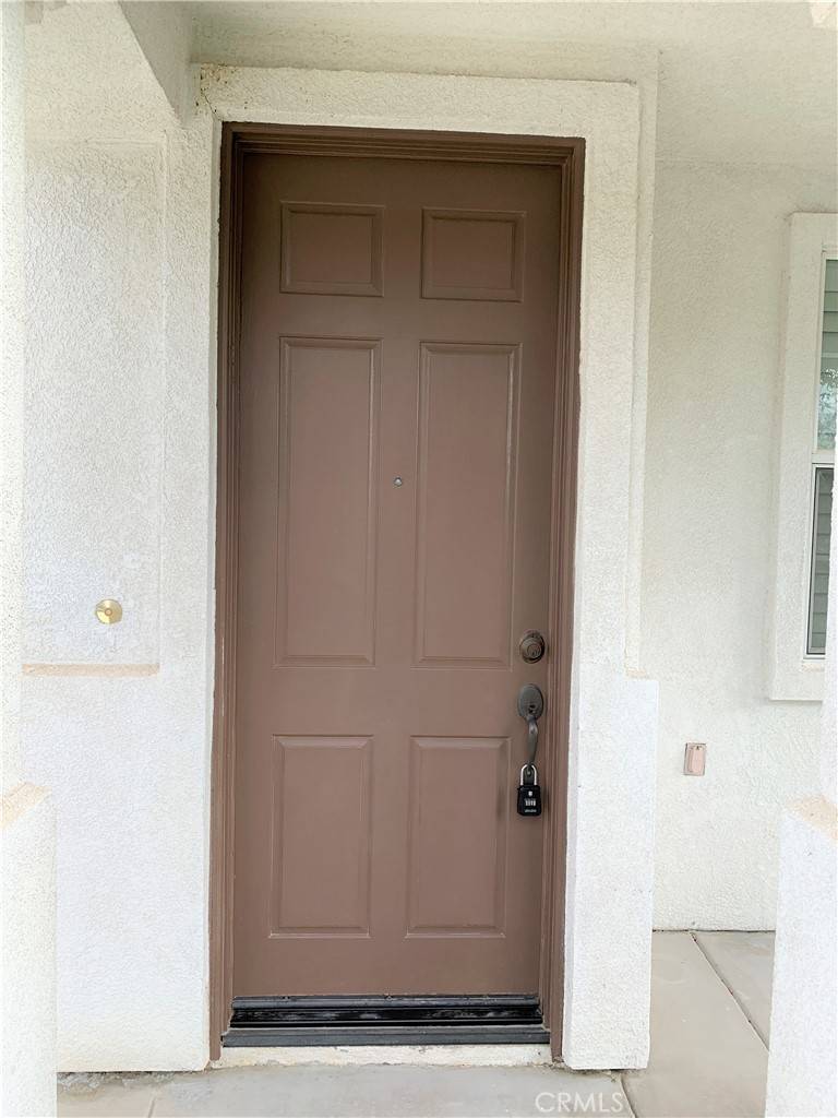 Eastvale, CA 92880,13568 Elk Ridge CT