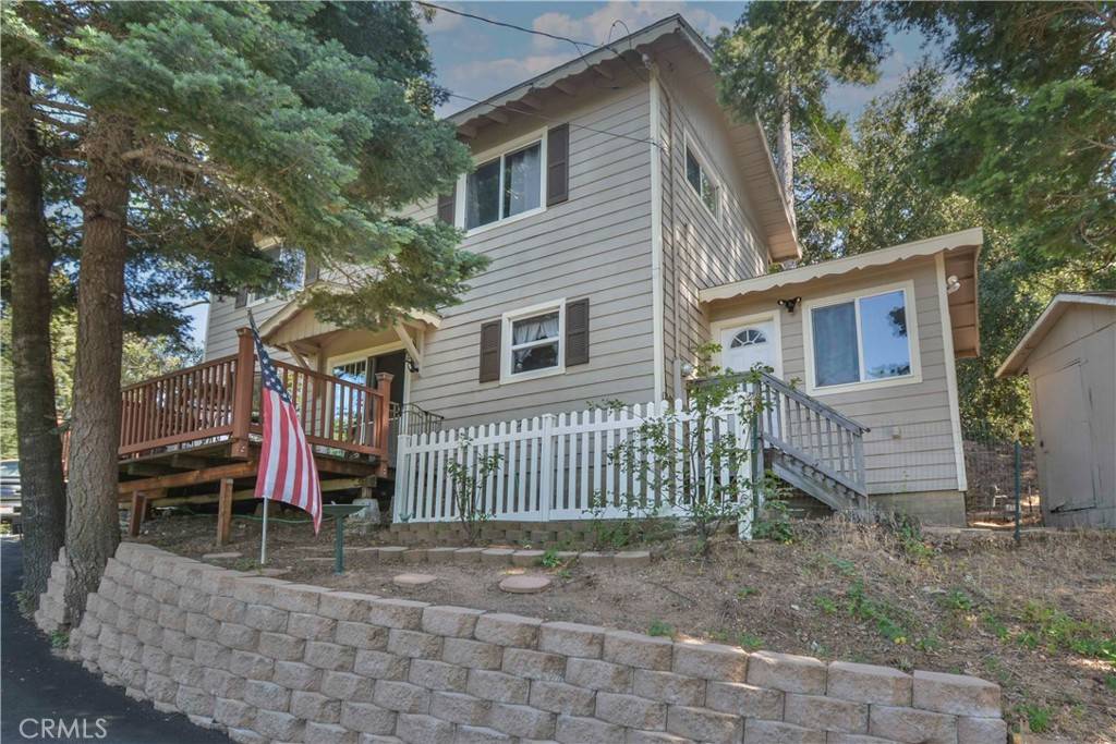 Crestline, CA 92325,24507 Geneva DR