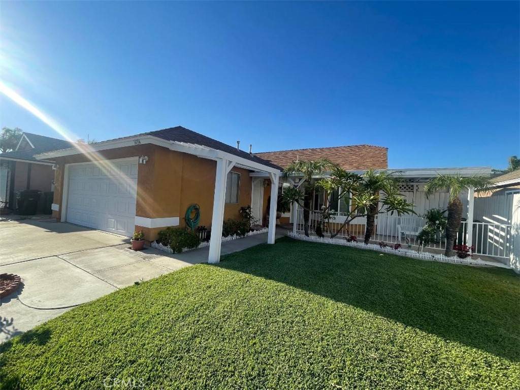 Fontana, CA 92337,14194 Old Field AVE