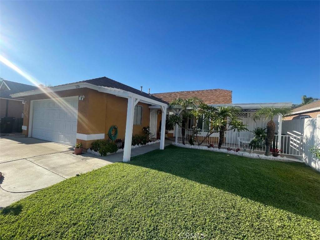Fontana, CA 92337,14194 Old Field AVE