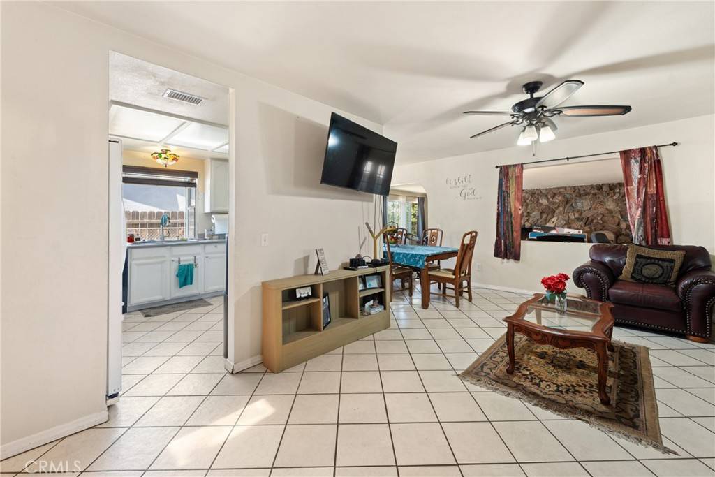Redlands, CA 92374,413 Doyle AVE