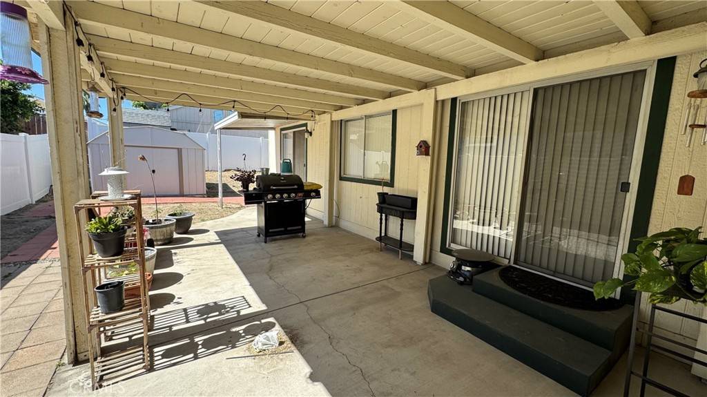 Redlands, CA 92374,140 W Pioneer AVE #33