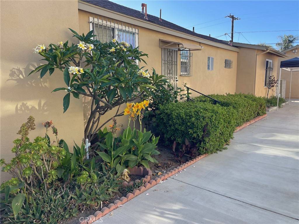 La Habra, CA 90631,523 W Florence AVE