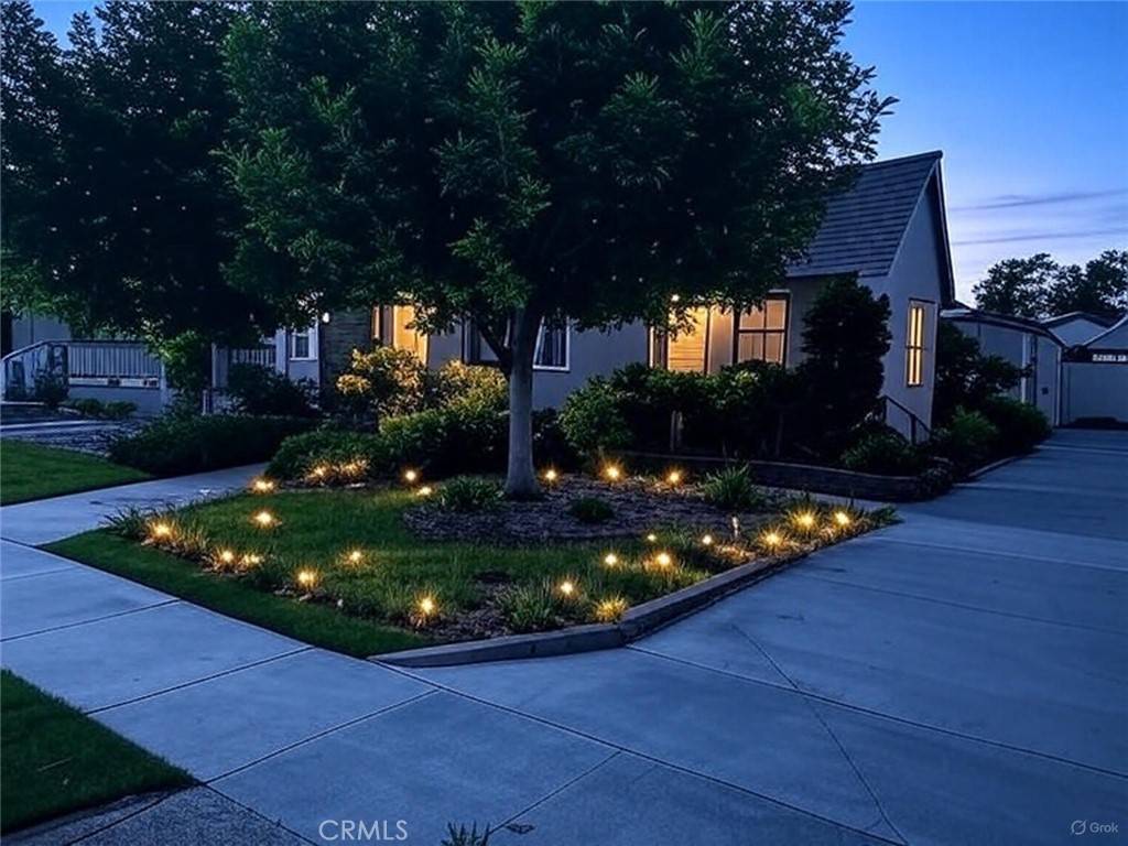 La Habra, CA 90631,523 W Florence AVE