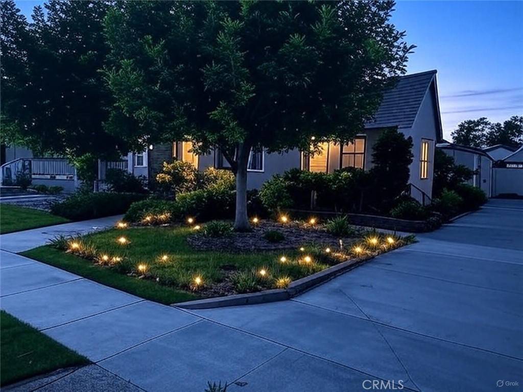 La Habra, CA 90631,523 W Florence AVE