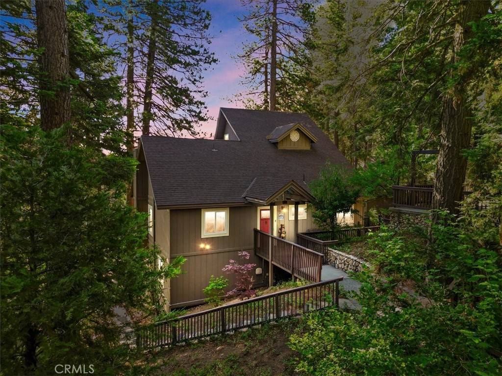 Lake Arrowhead, CA 92391,207 N Fairway DR N