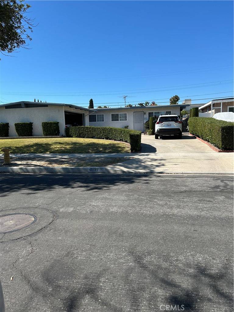 Buena Park, CA 90620,8197 Larch CIR