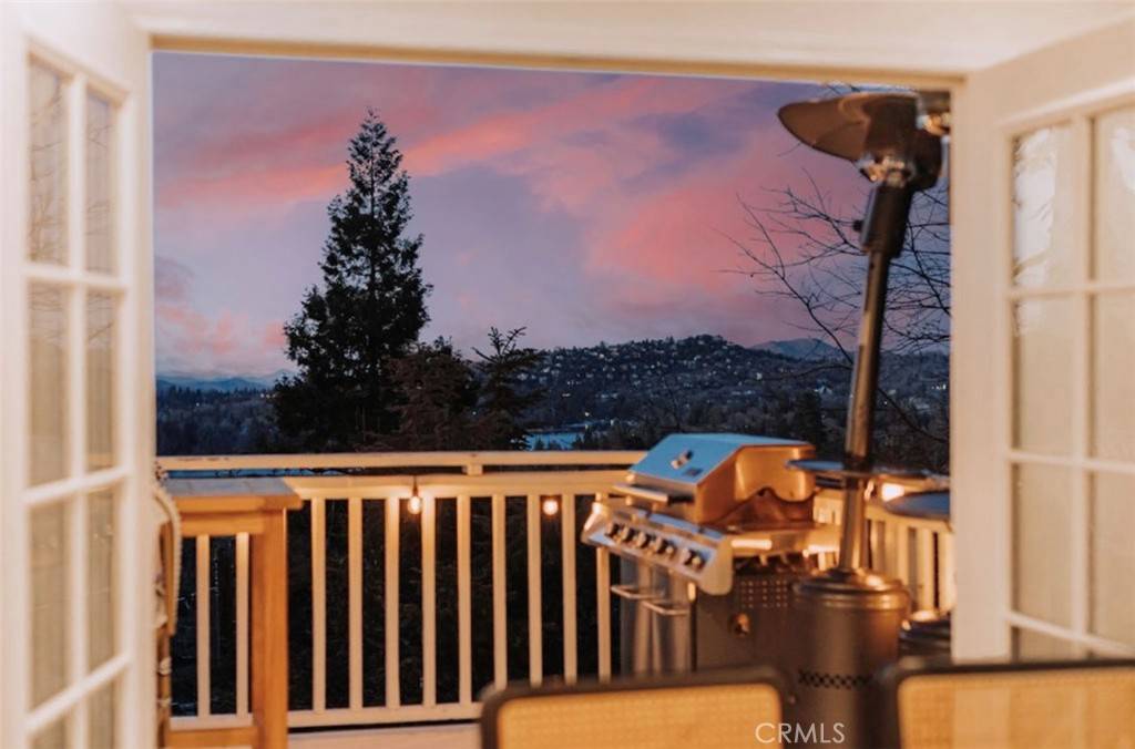 Lake Arrowhead, CA 92352,521 Sunderland Court