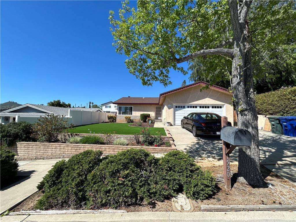 El Cajon, CA 92021,1520 Savin DR