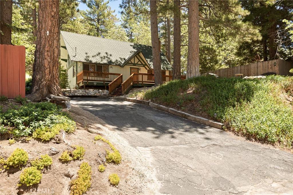 Running Springs, CA 92382,2685 Valhalla DR