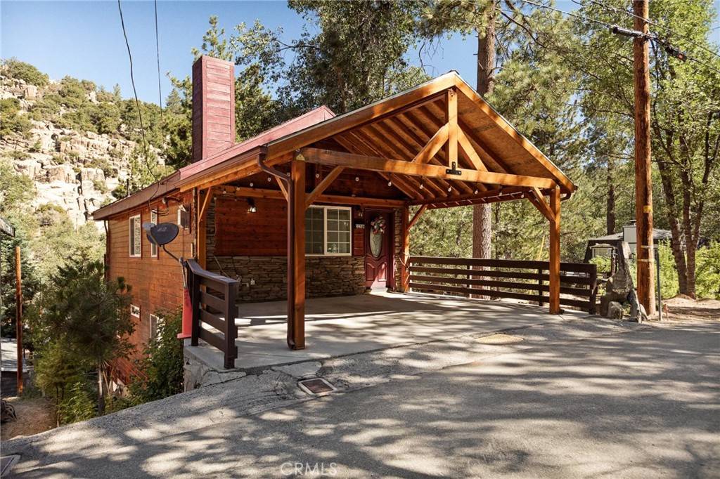 Running Springs, CA 92382,32784 Richmond DR