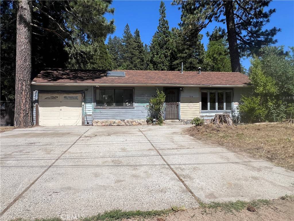 Crestline, CA 92325,196 Meadow LN