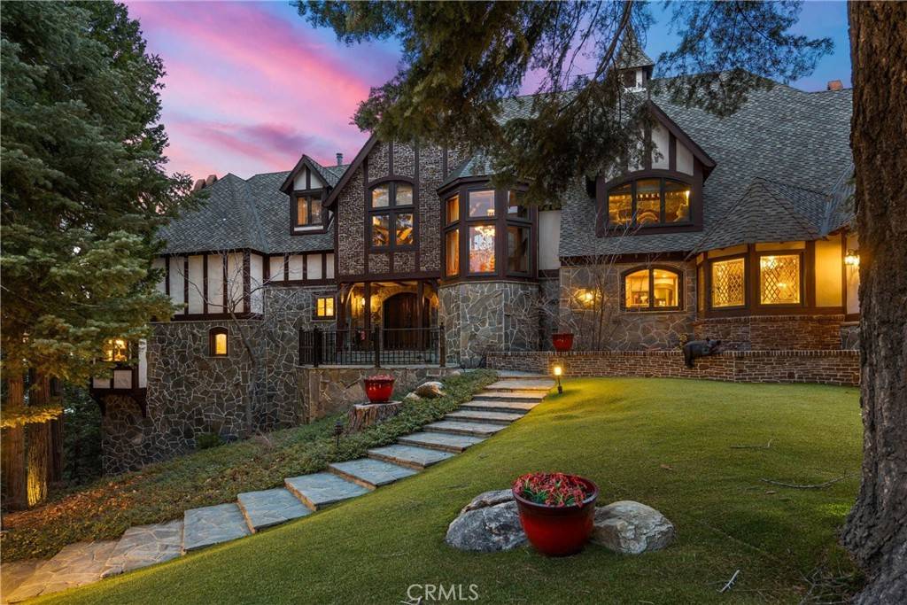 Lake Arrowhead, CA 92352,29162 Bald Eagle Ridge