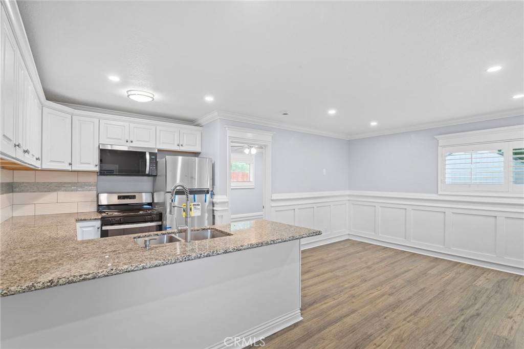 Grand Terrace, CA 92313,22057 Newport