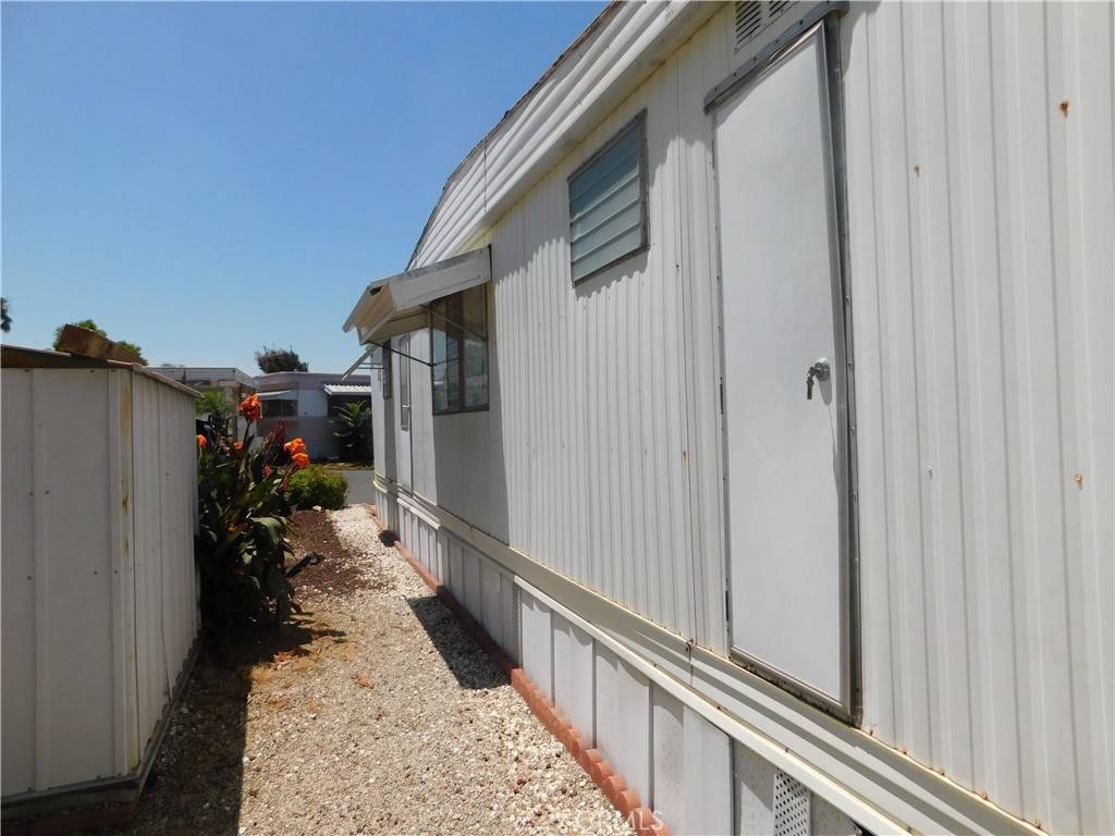 Yucaipa, CA 92399,12874 California ST #5