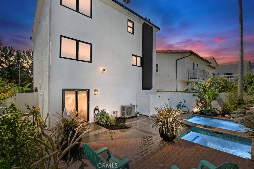 Huntington Beach, CA 92649,4651 Los Patos AVE