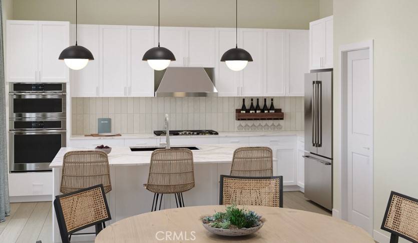 Irvine, CA 92618,204 Lily LOOP