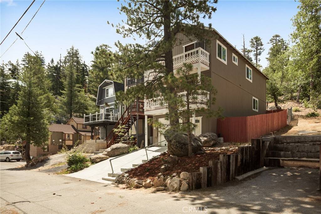 Arrowbear, CA 92308,33159 Ridge RD
