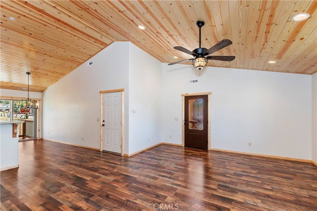 Big Bear City, CA 92314,878 Fir LN
