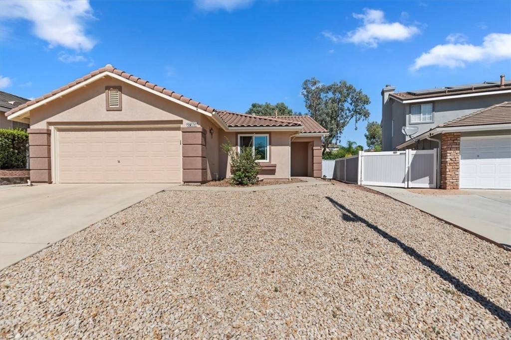 Corona, CA 92883,27185 Buffalo TRL