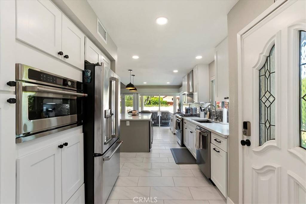 Palm Desert, CA 92211,38560 Tandika TRL N