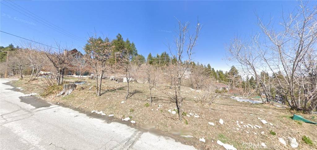 Running Springs, CA 92382,2379 Chicago DR