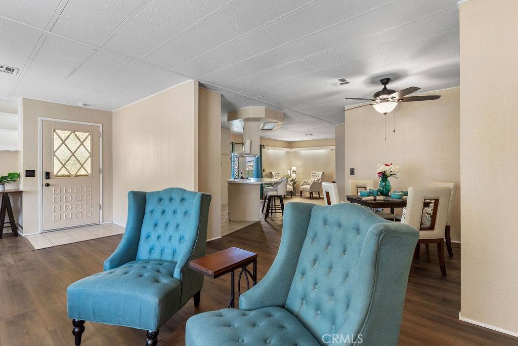 Victorville, CA 92395,13393 Mariposa RD #99