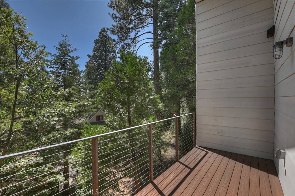 Twin Peaks, CA 92391,441 Oriole DR #2