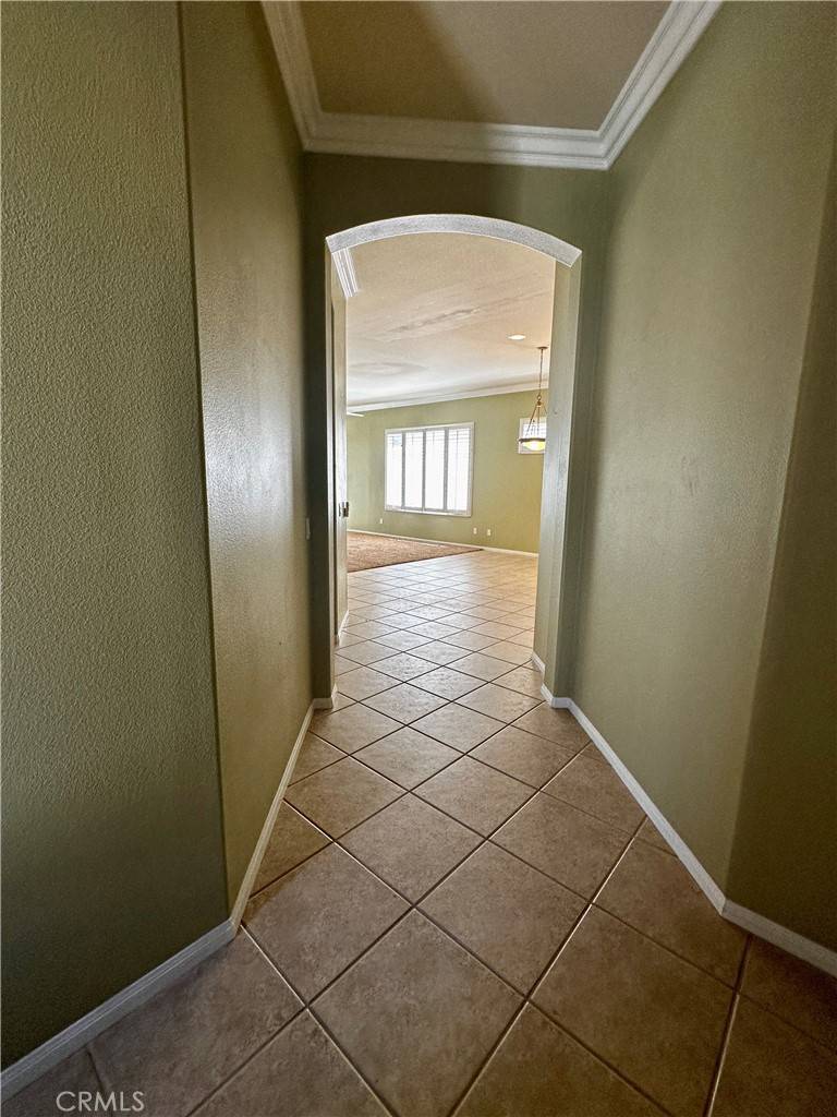 Banning, CA 92220,2348 Birdie DR