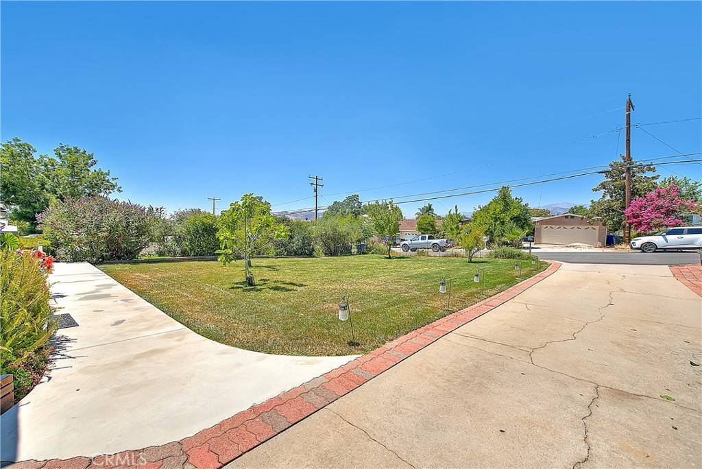Yucaipa, CA 92399,35465 Acacia Ave