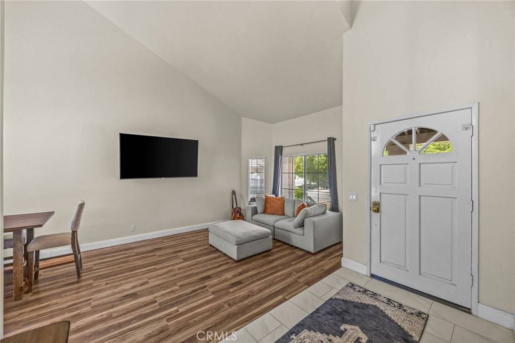 Corona, CA 92883,13106 Thicket PL