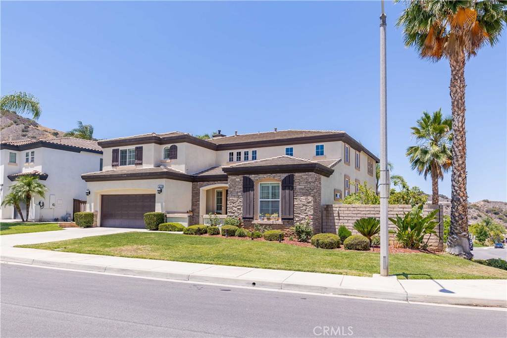 Corona, CA 92883,8656 Calle Canon RD