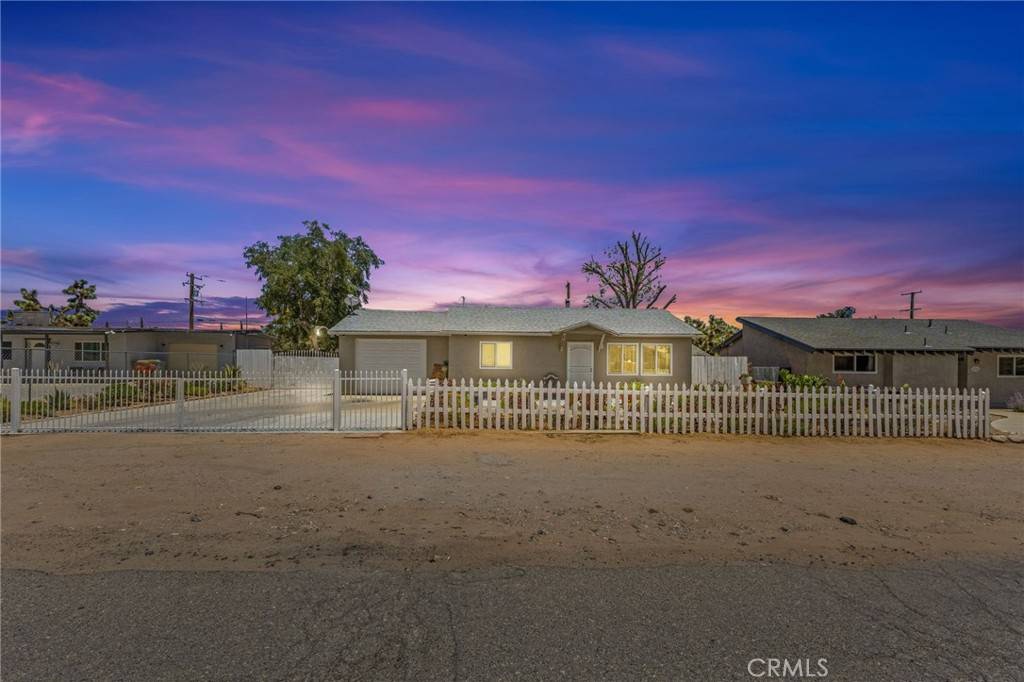 Hesperia, CA 92345,16116 Cajon