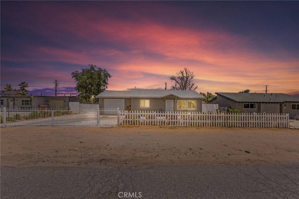 Hesperia, CA 92345,16116 Cajon